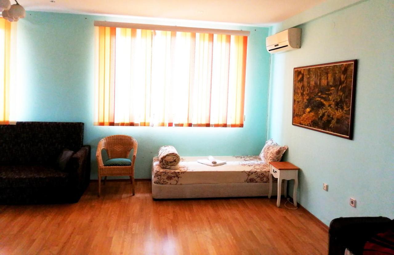 Guest House Misha Petrevene 외부 사진