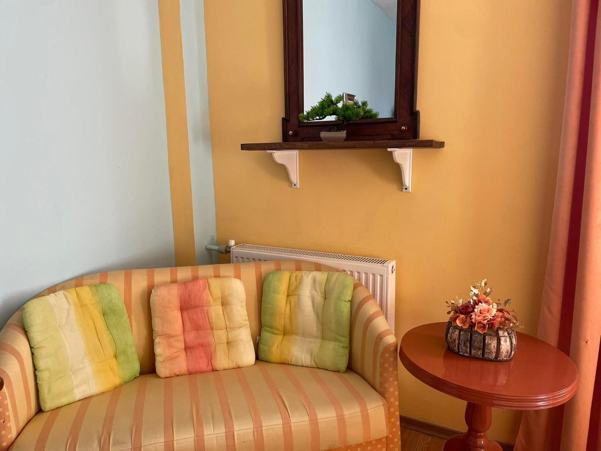 Guest House Misha Petrevene 외부 사진