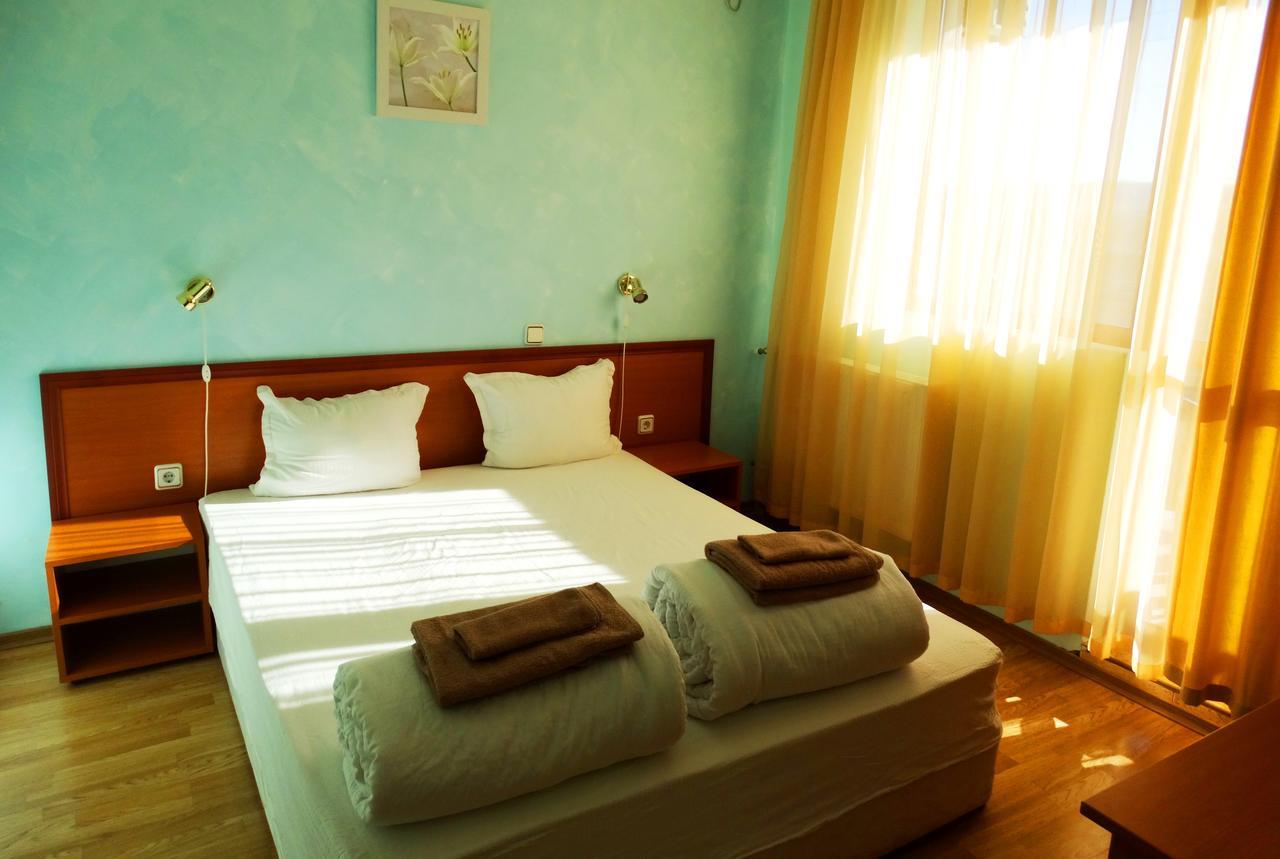 Guest House Misha Petrevene 외부 사진