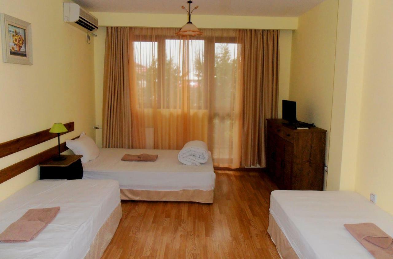 Guest House Misha Petrevene 외부 사진
