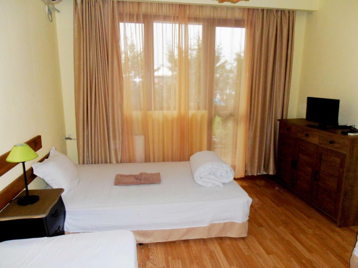 Guest House Misha Petrevene 외부 사진