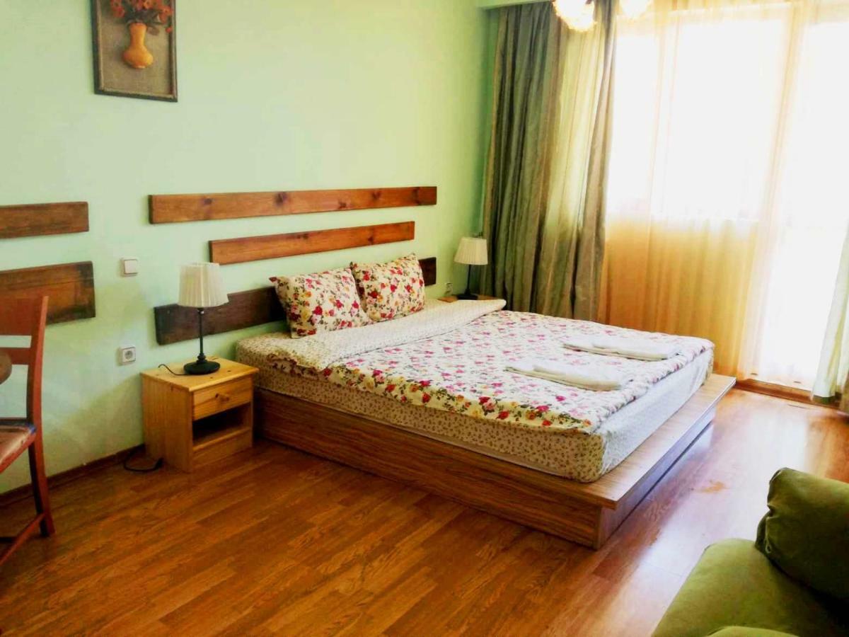 Guest House Misha Petrevene 외부 사진